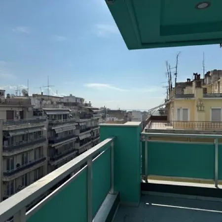 Hybrid Youth Hostel Thessaloniki