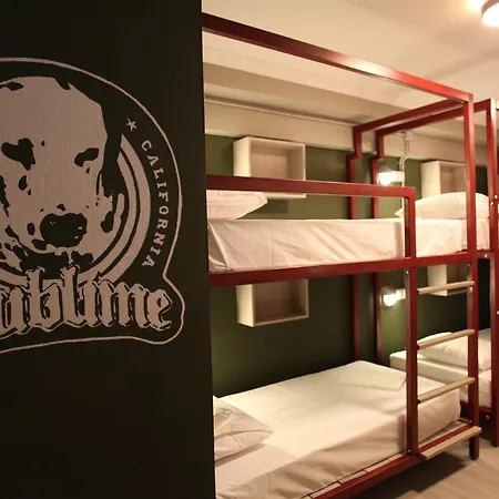 Hostel Hybrid Youth *