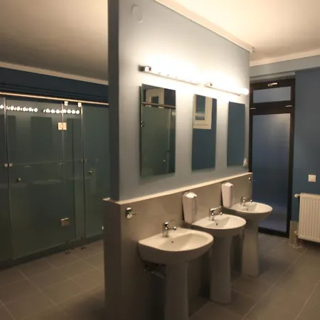 Хостел Hybrid Youth *