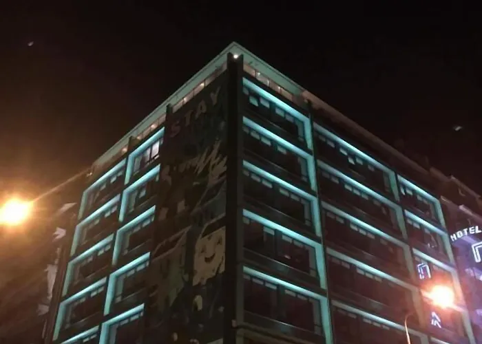 호스텔 Hybrid Youth *