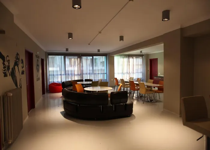 Vandrarhem Hybrid Youth *