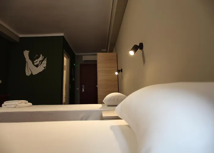 Hybrid Youth Hostel