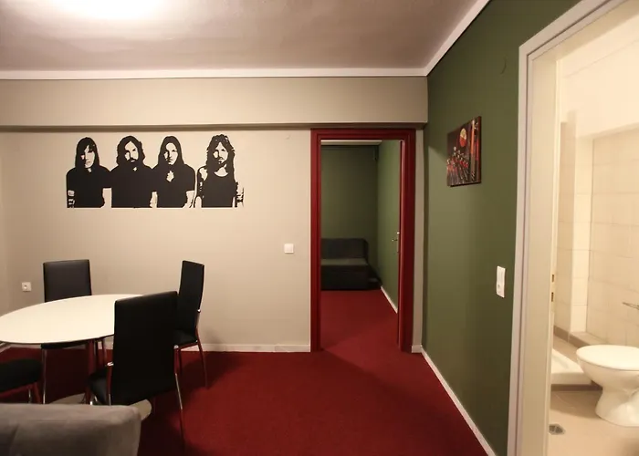 Hybrid Youth * 테살로니키