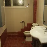 Hybrid Youth Hostel *