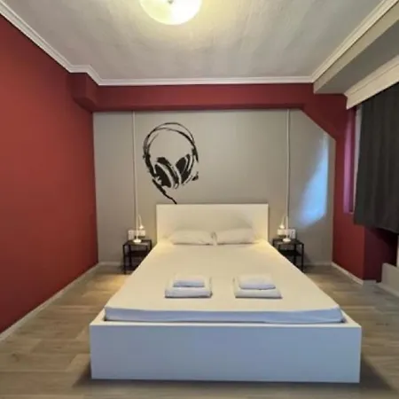 Hybrid Youth * סלוניקי