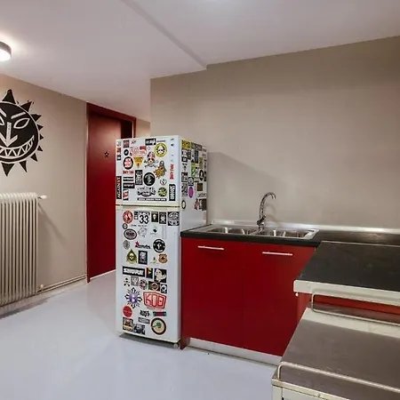 Hybrid Youth * סלוניקי