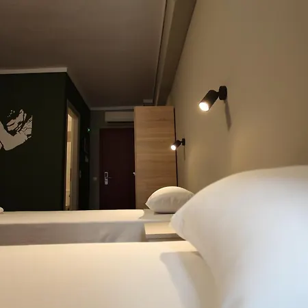 Hybrid Youth Hostel