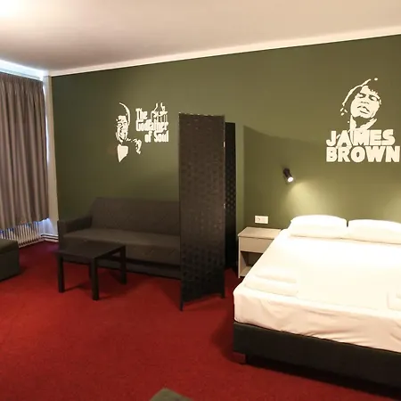 Hybrid Youth Hostel Thessaloniki