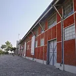 Hostel Hybrid Youth *