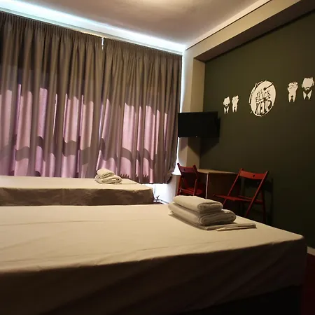 Hybrid Youth Hostal
