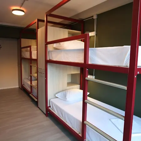 Hybrid Youth Hostal *