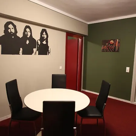 Hybrid Youth Hostal *