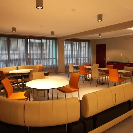 Хостел Hybrid Youth