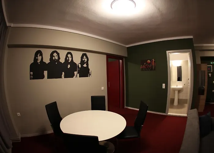 Hybrid Youth * Салоники