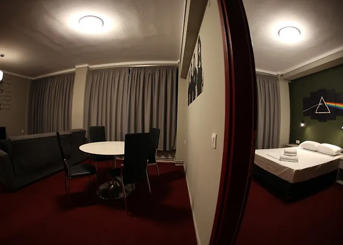 Хостел Hybrid Youth