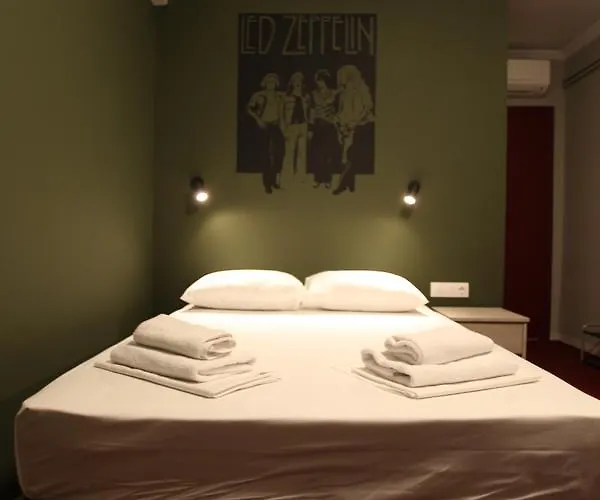 Hybrid Youth Хостел Салоники