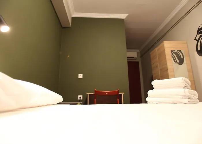 Hybrid Youth Hostel *