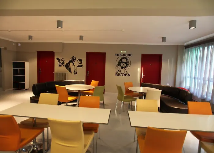 Хостел Hybrid Youth